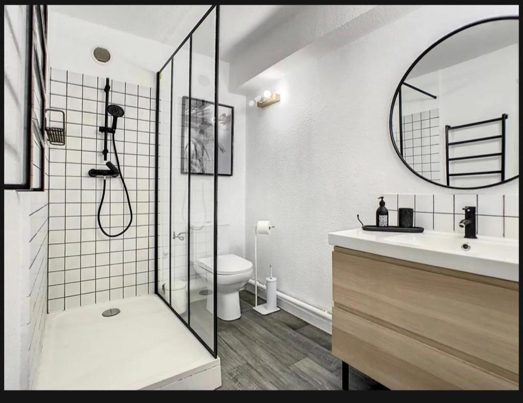 Apartamento Contemporain Avec Piscine Proche De La Cannes
